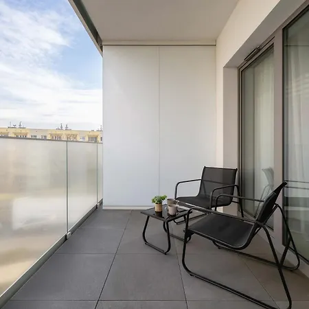 Nowoczesny W Katowicach Z Balkonem W Poblizu Spodka By Renters * Katovice