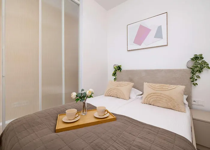 Nowoczesny W Katowicach Z Balkonem W Poblizu Spodka By Renters * Katovice